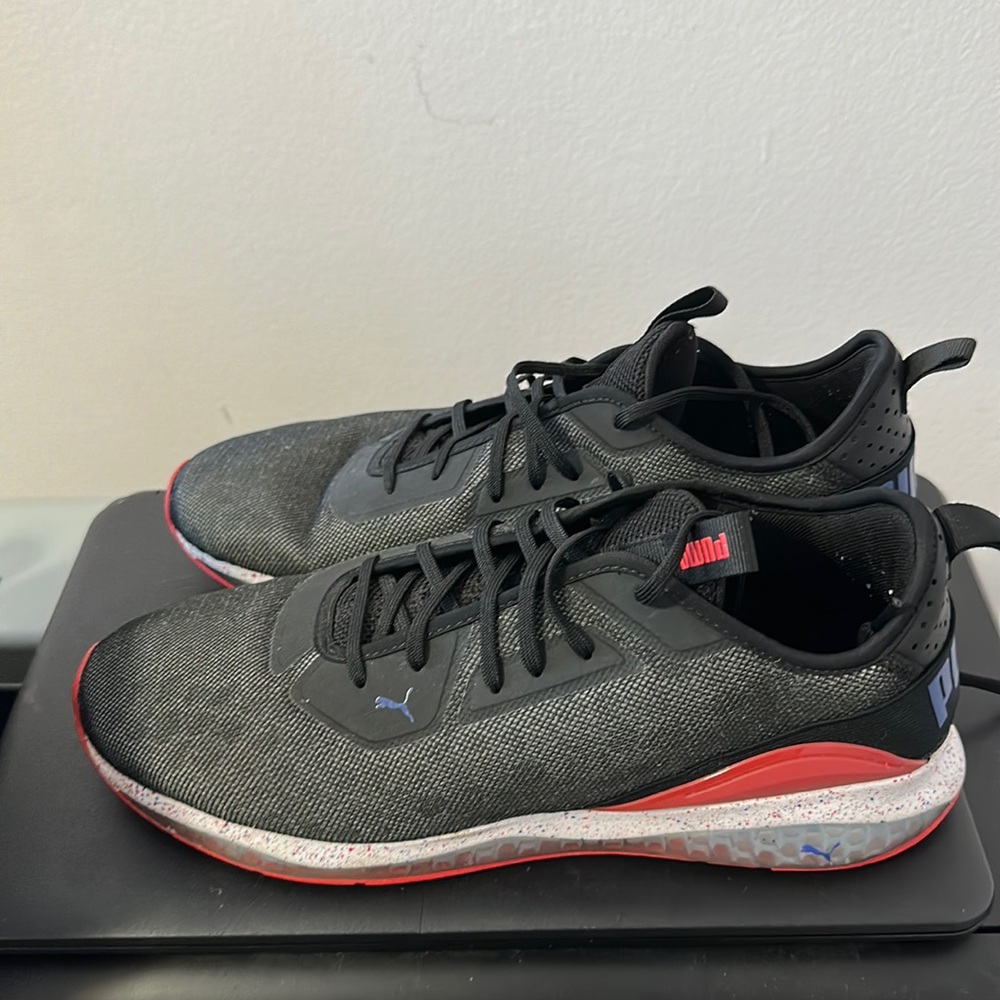 Men Puma Size 13 Gym Shoes